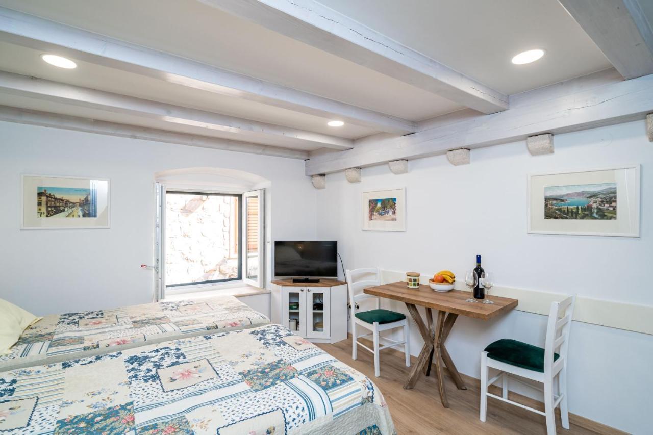 Solis Rooms Old Town Дубровник Екстериор снимка