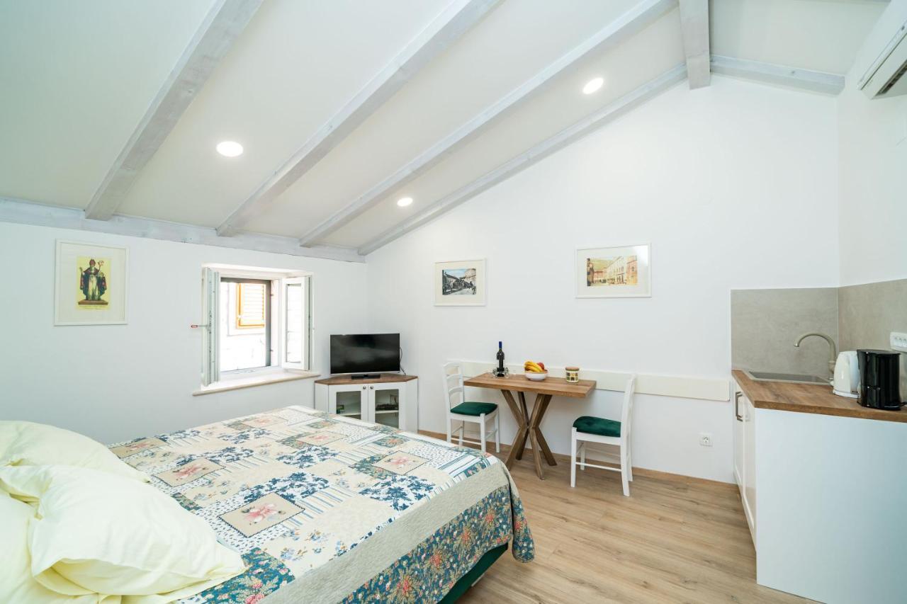 Solis Rooms Old Town Дубровник Екстериор снимка