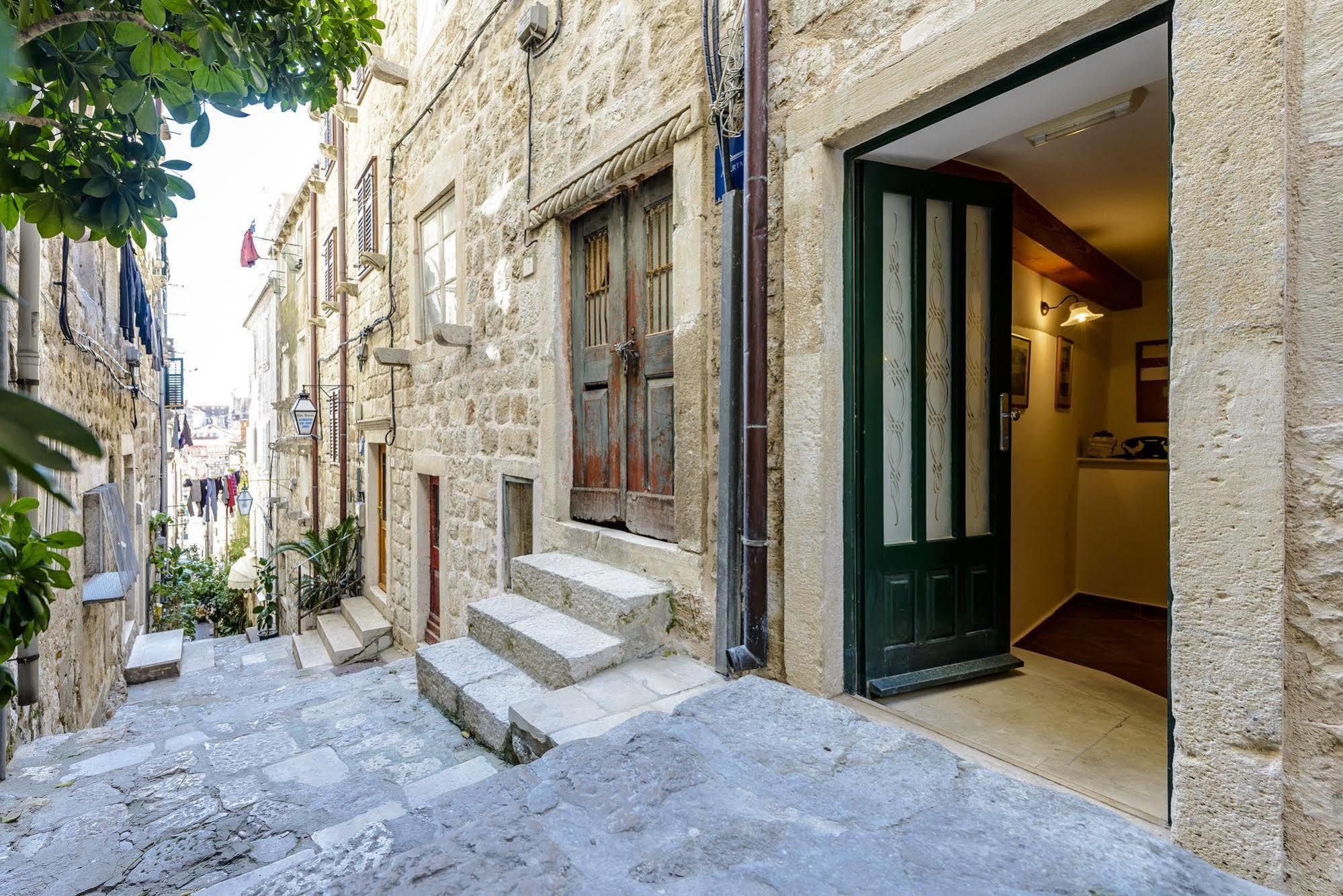 Solis Rooms Old Town Дубровник Екстериор снимка