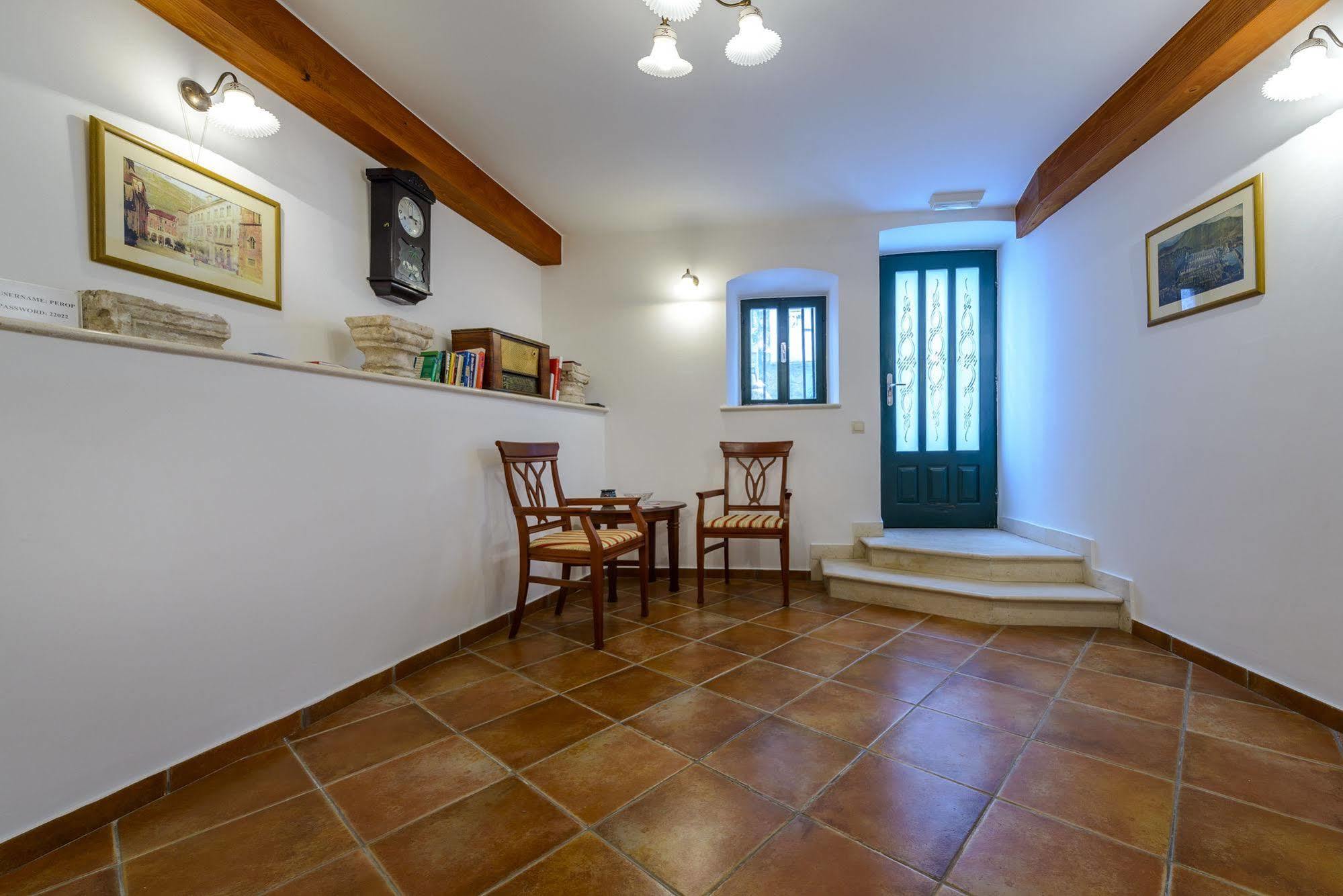 Solis Rooms Old Town Дубровник Екстериор снимка